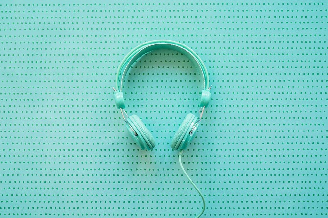 headphones blue